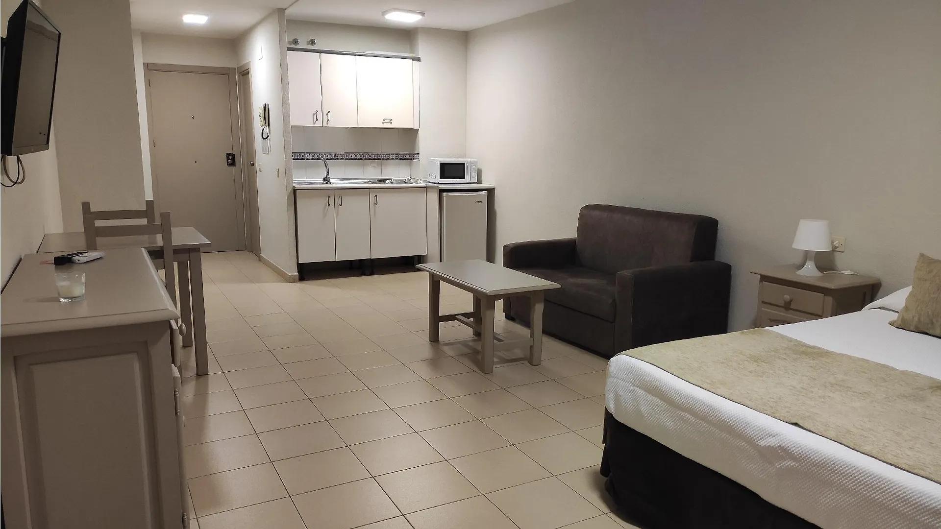 Apartment Apartamentos Puerta Del Sur Seville