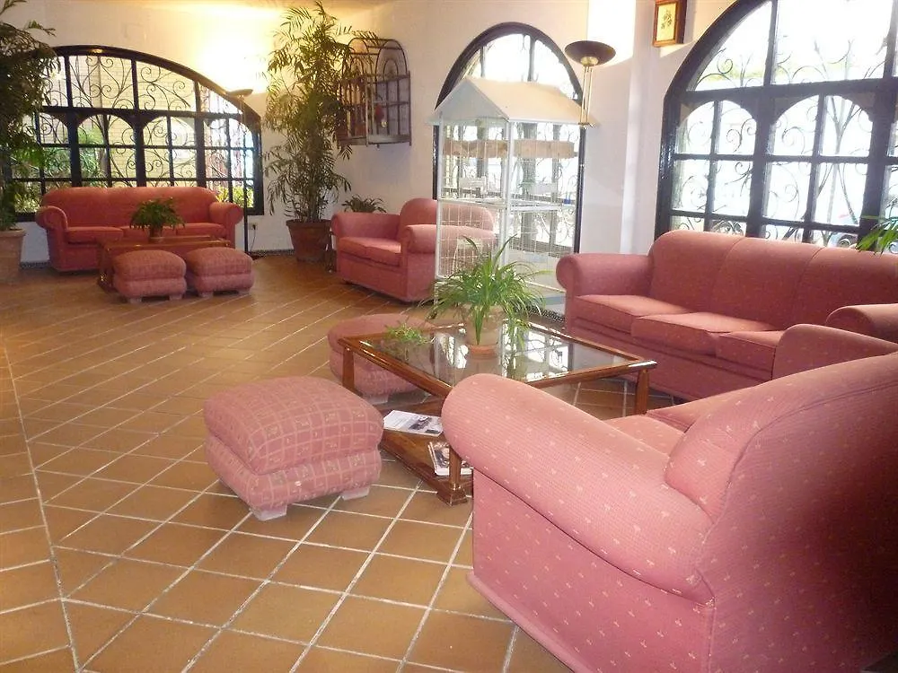 Apartamentos Puerta Del Sur Seville Spain