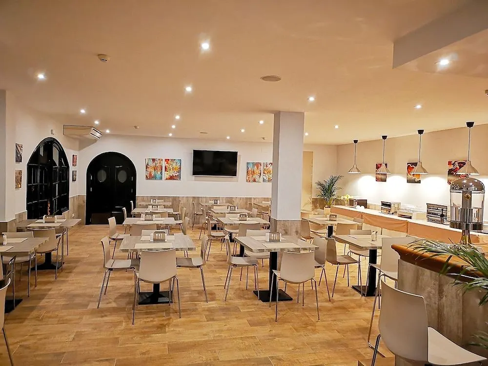 Apartamentos Puerta Del Sur Seville 0*,