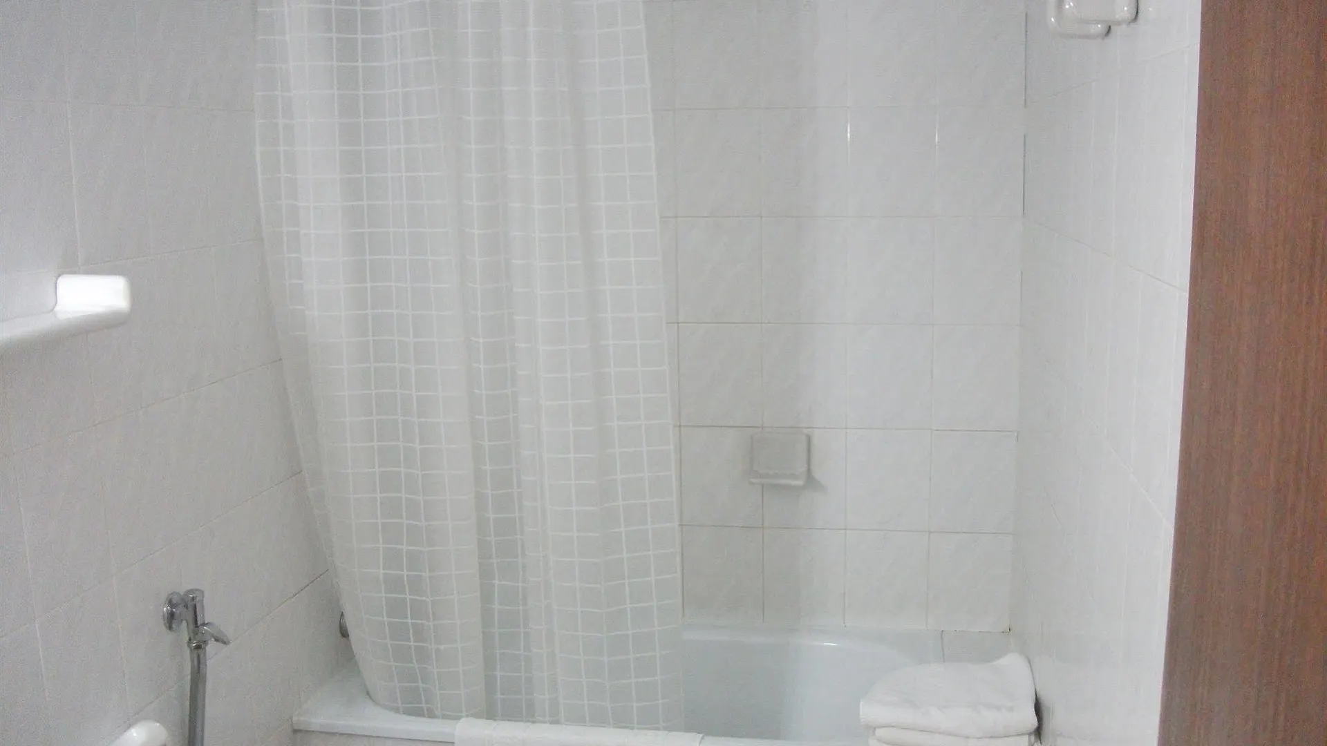 Apartamentos Puerta Del Sur Seville