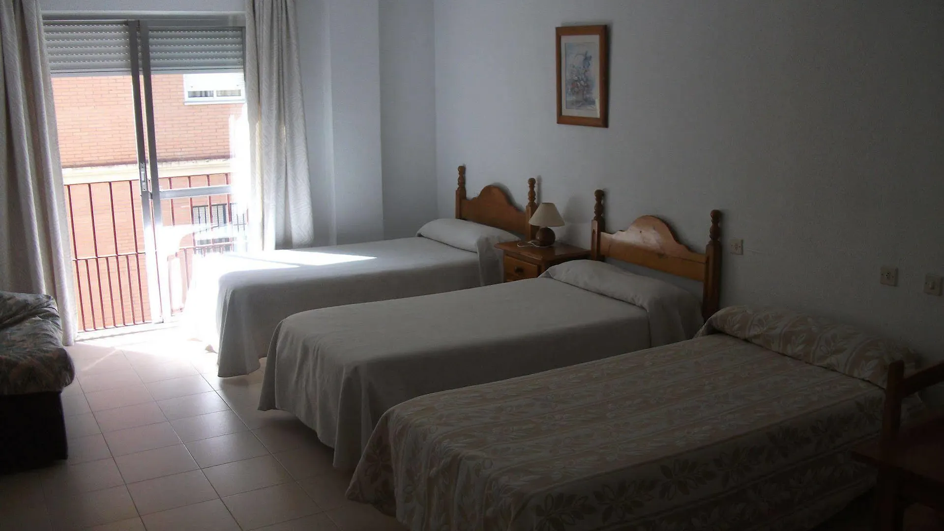 Apartamentos Puerta Del Sur Seville