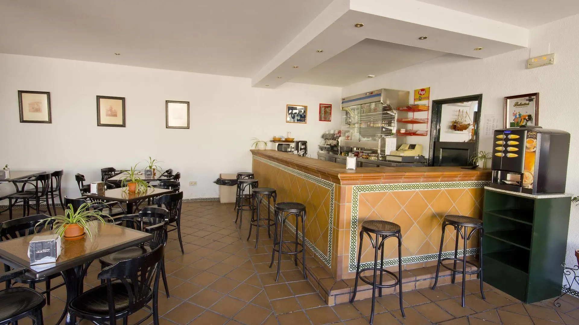 Apartamentos Puerta Del Sur Seville Spain