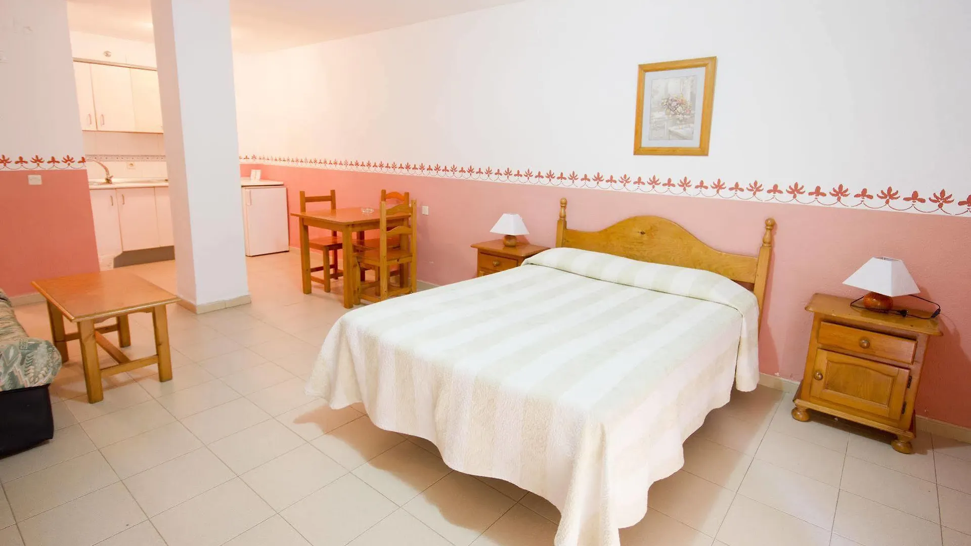 Apartamentos Puerta Del Sur Seville 0*,  Spain
