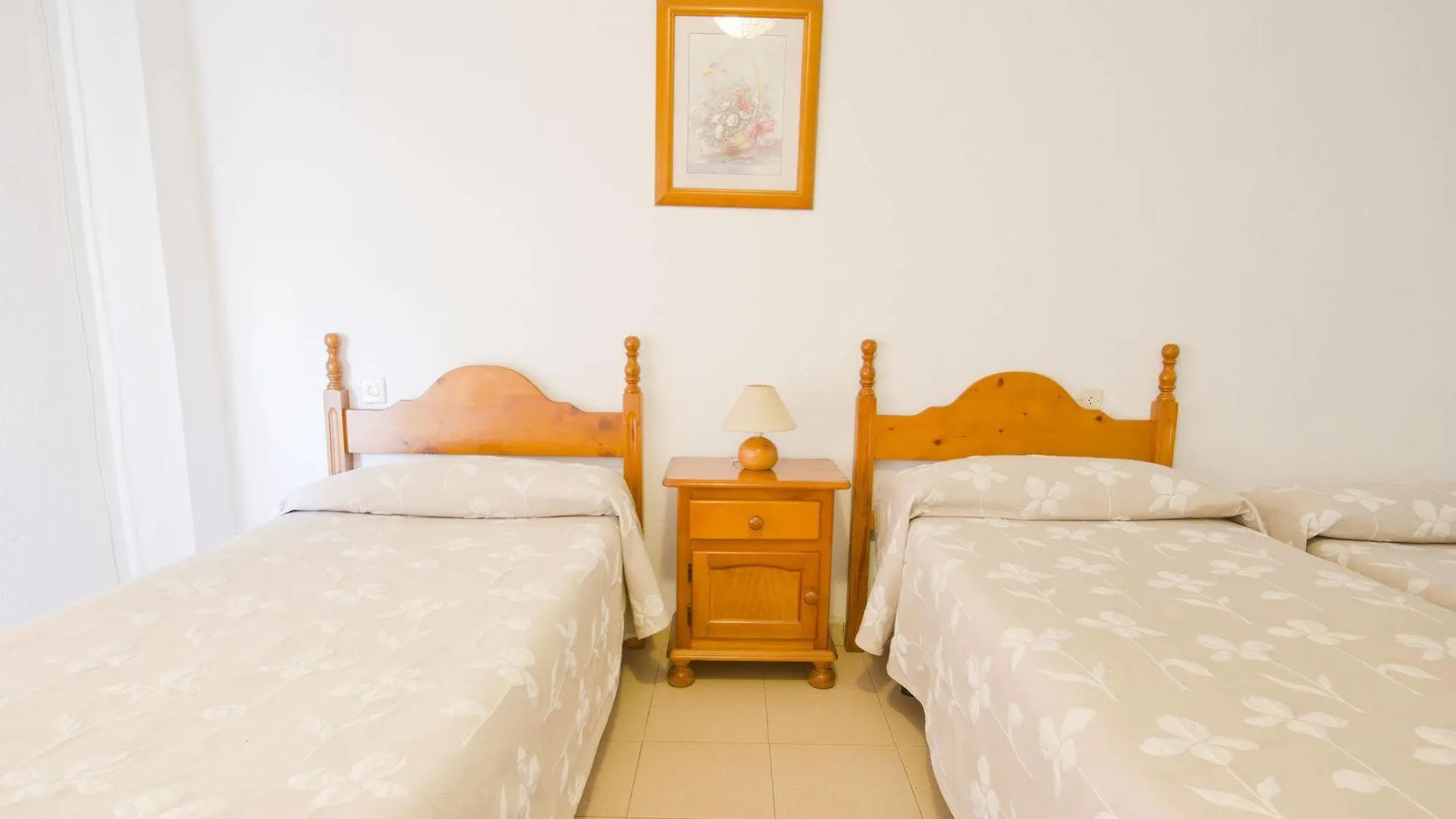 Apartment Apartamentos Puerta Del Sur Seville