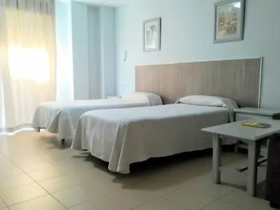 Apartment Apartamentos Puerta Del Sur Seville